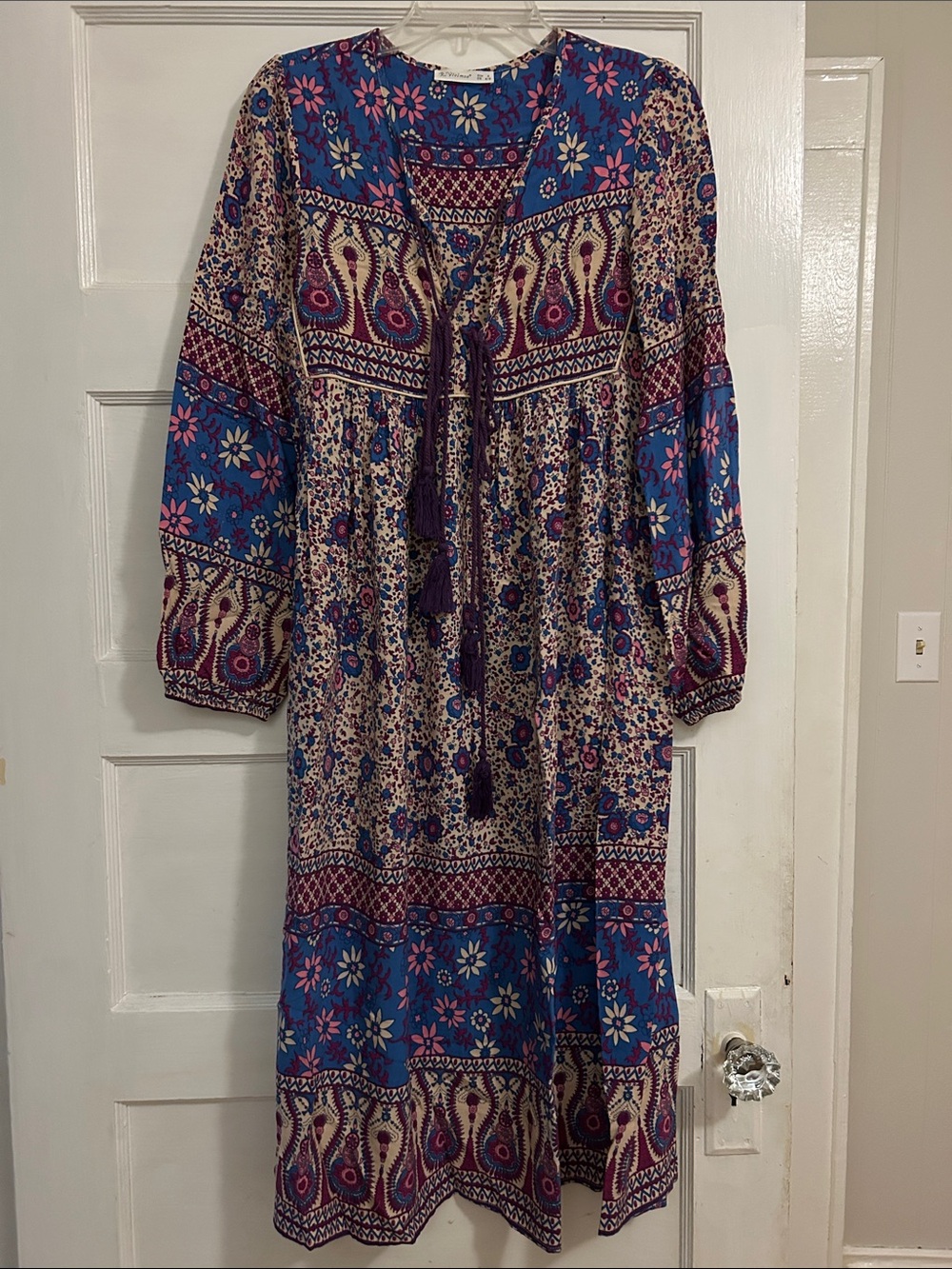 Bohemian Floral Long-Sleeve Midi Dress in Blue and Cream